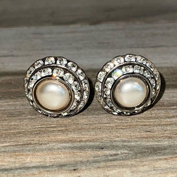 ESQ Capade By Joni Vintage Faux Pearl and Rhinestone Clip-on Earrings Signed - Picture 2 of 7